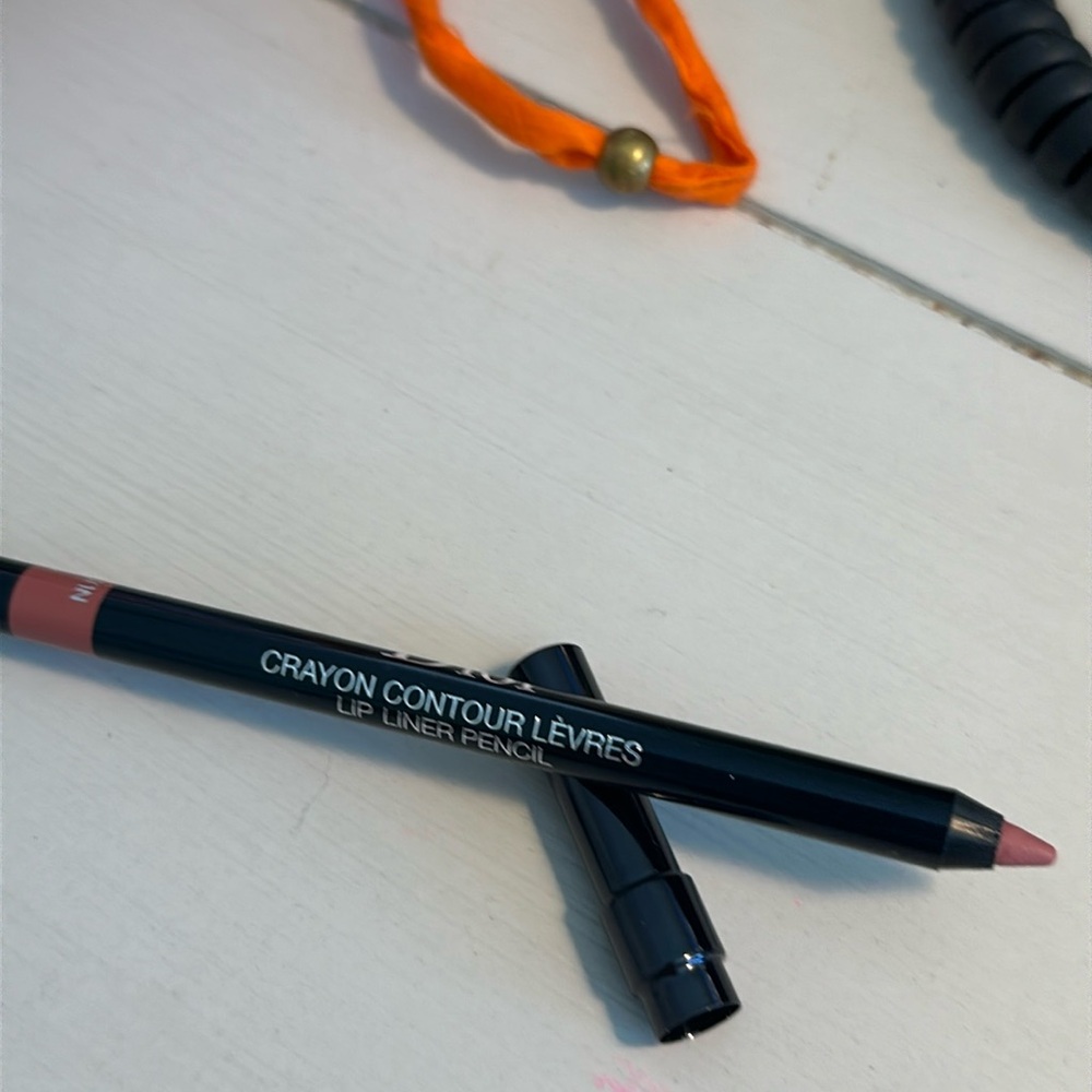 Dior lip liner